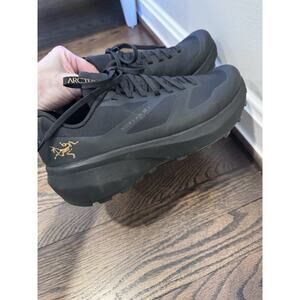 Arc’teryx Norvan LD 3 Goretex Hiking Outdoors Trail Vibram Sole Shoes Womens 8